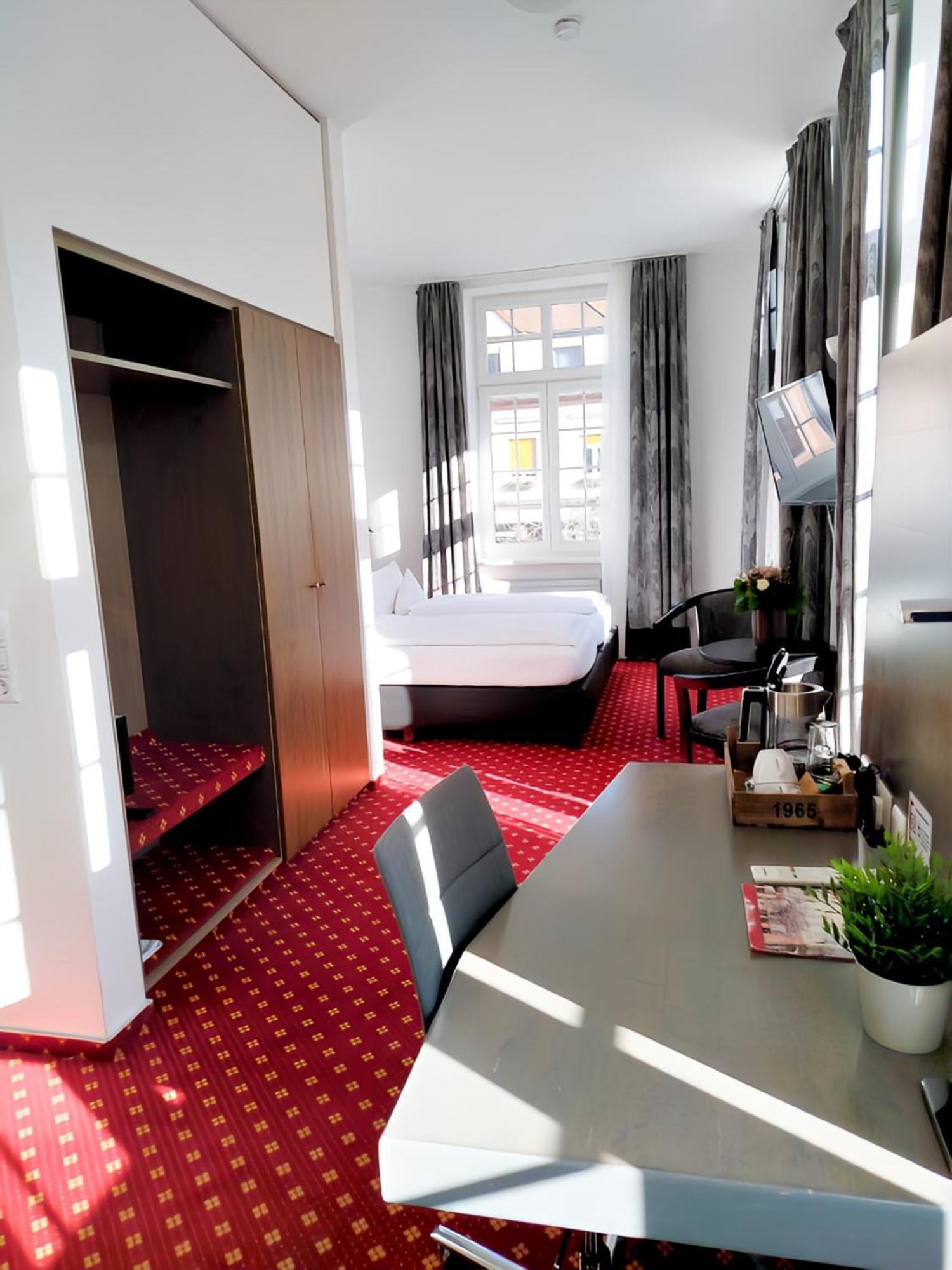 Hotel Schwert Rastatt Exterior foto